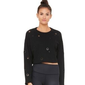 ALO Yoga Cadence Grommet Black Croppwd Sweaatshirts